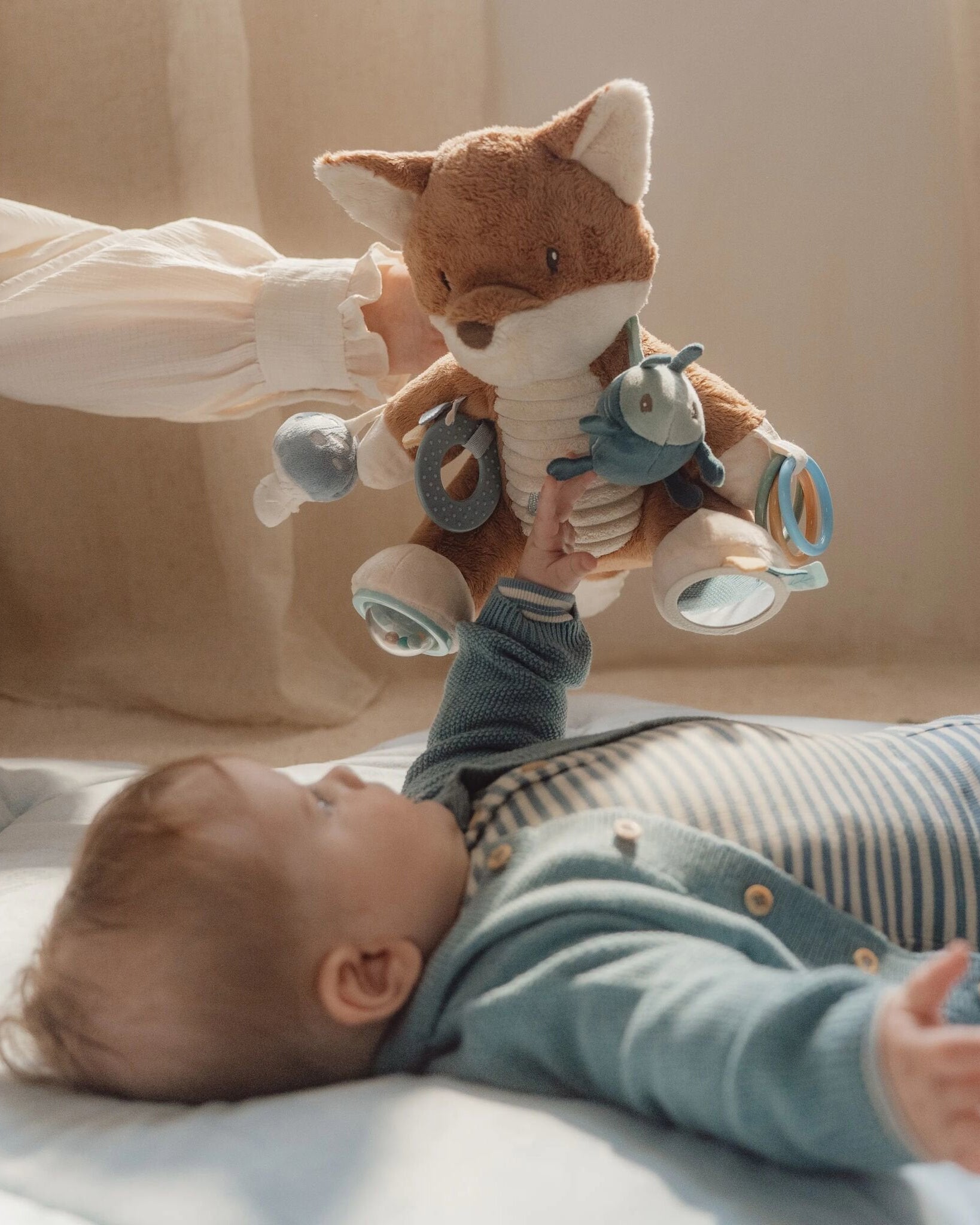 0028044 activiteitenknuffel blauw forest friends