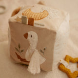 0029816 activiteitenkubus beige newborn naturals