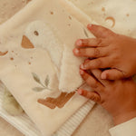 0029873 activiteitenboekje beige newborn naturals