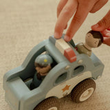 0030107 politiewagen met pegdoll fsc