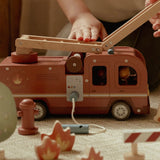 0030800 brandweerwagen met pegdolls fsc