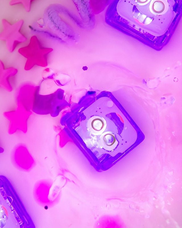 4 cubes lumineux lila violet 2
