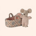 COLOURBOX68267957