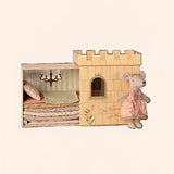 COLOURBOX68267959