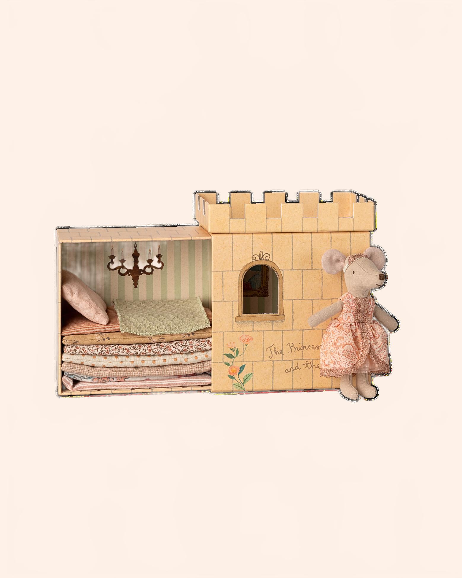 COLOURBOX68267959