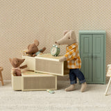 COLOURBOX68494075