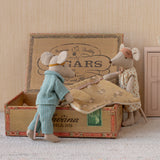 COLOURBOX68660964