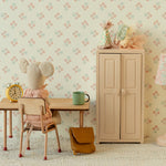 COLOURBOX70106679