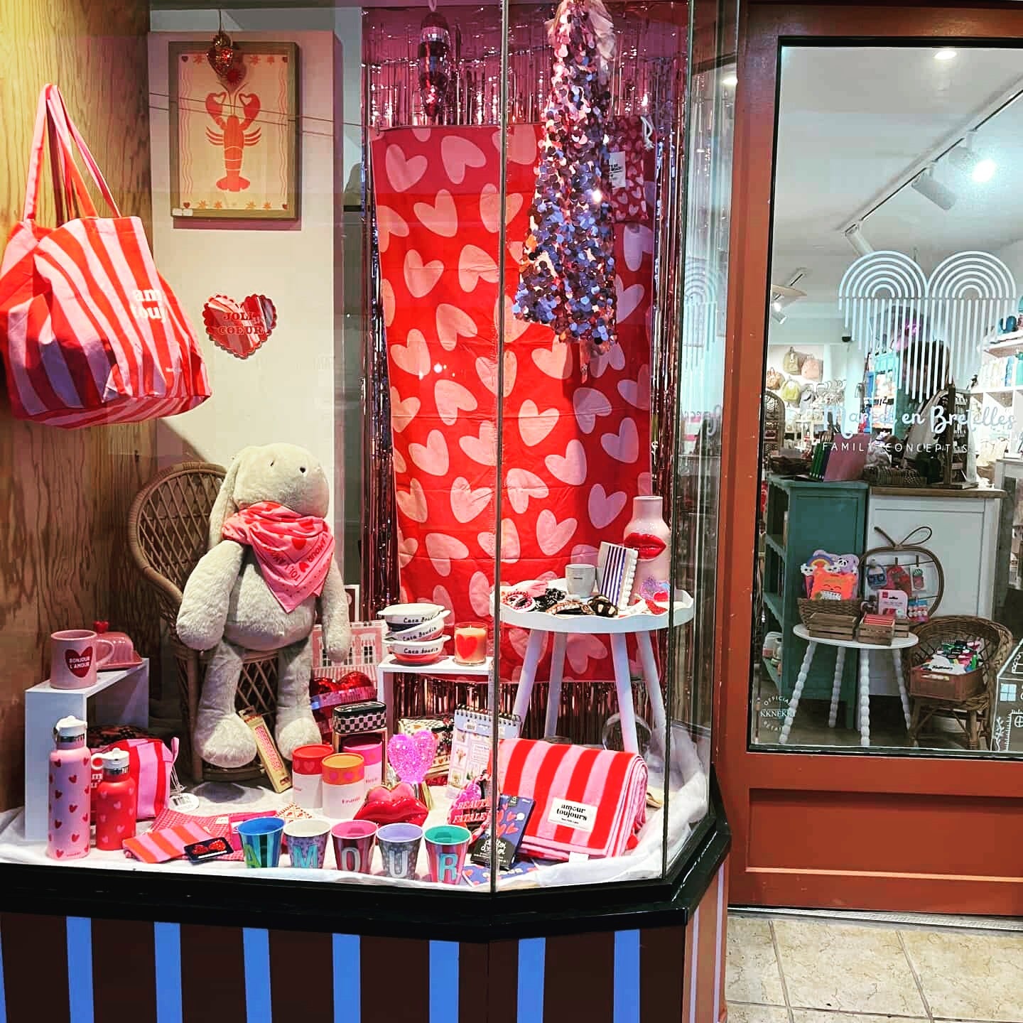 Vitrine Coeurs Marcel En Bretelles