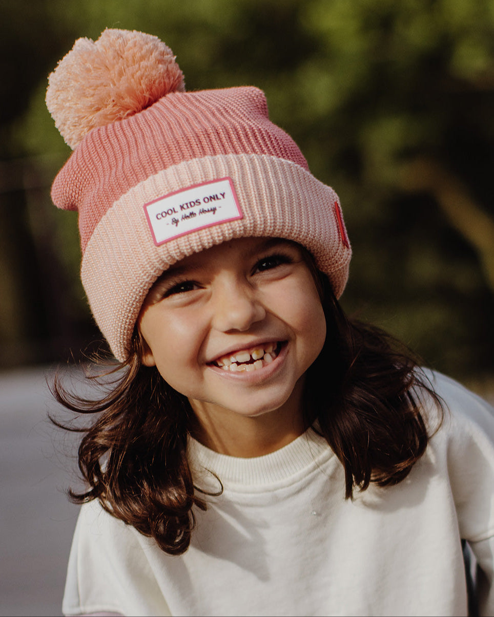 bonnet enfants bebes avec pompon rose hello hossy