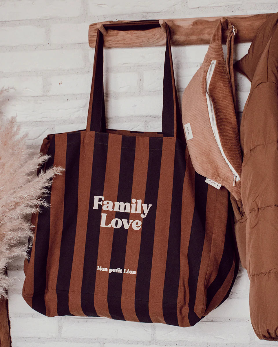 cabas XXL raye marron fonce family love 3 1 b8530018 3135 4d2d 9dbf e8ddcaa47871  1 