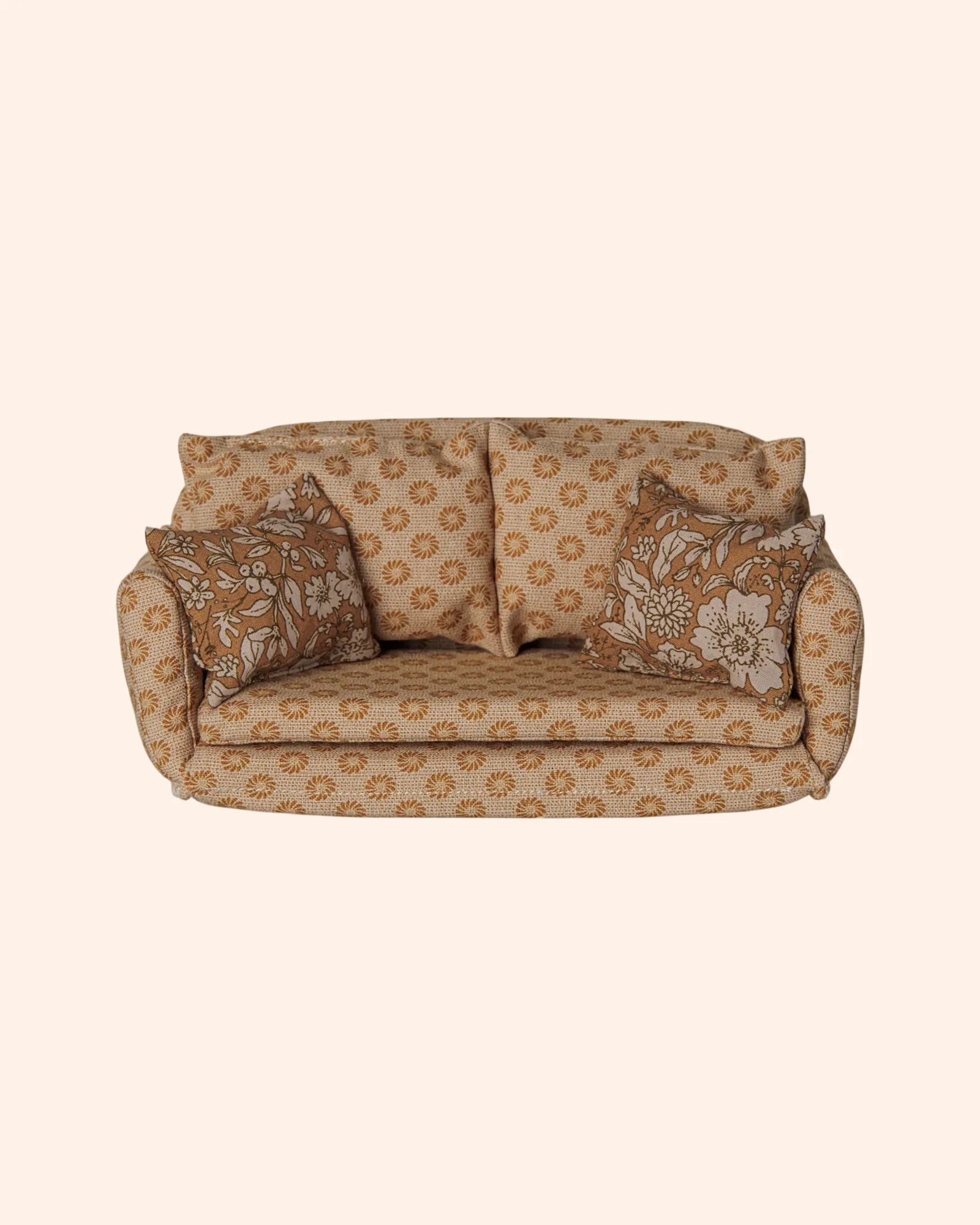 canape lit souris large   ocre   maileg 1