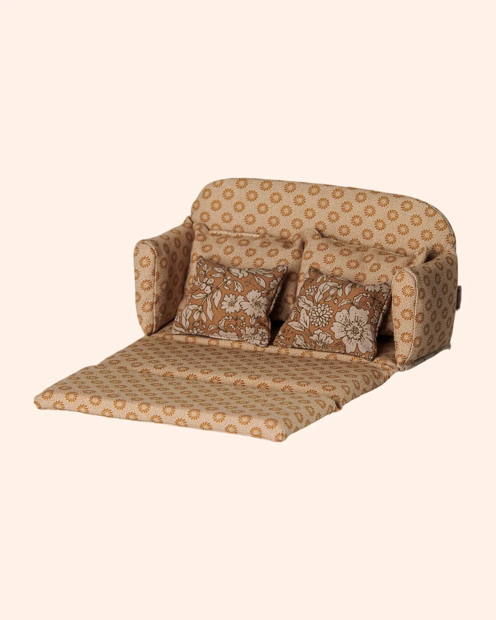 canape lit souris large   ocre   maileg 4