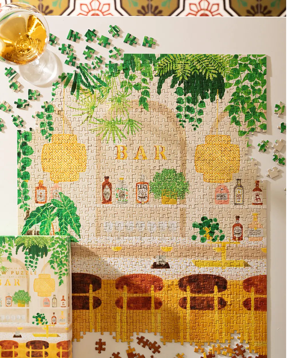 cocktail bar jigsaw puzzle box set