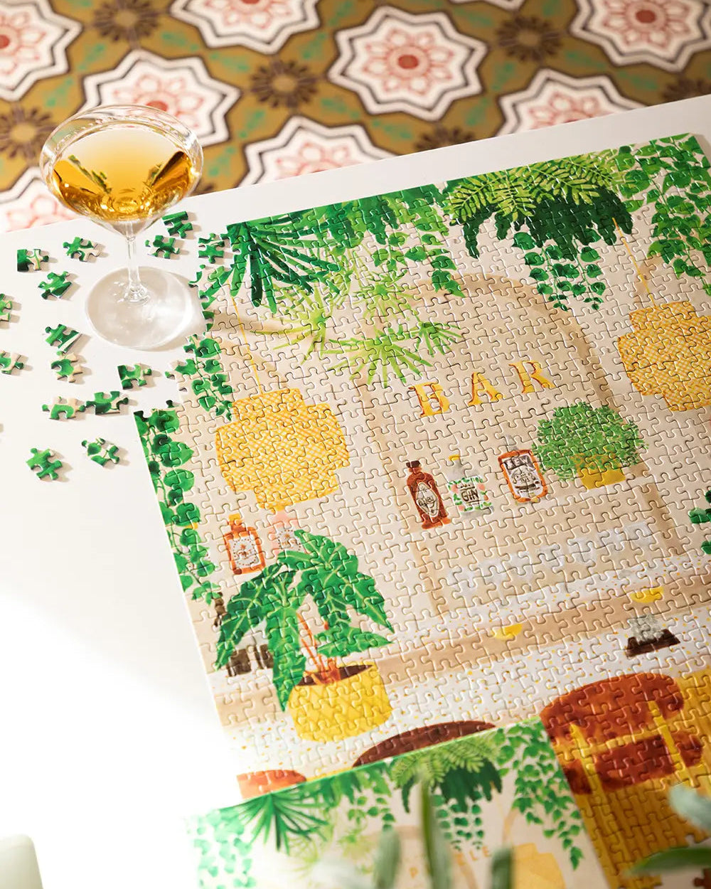 cocktail bar jigsaw puzzle lifestyle