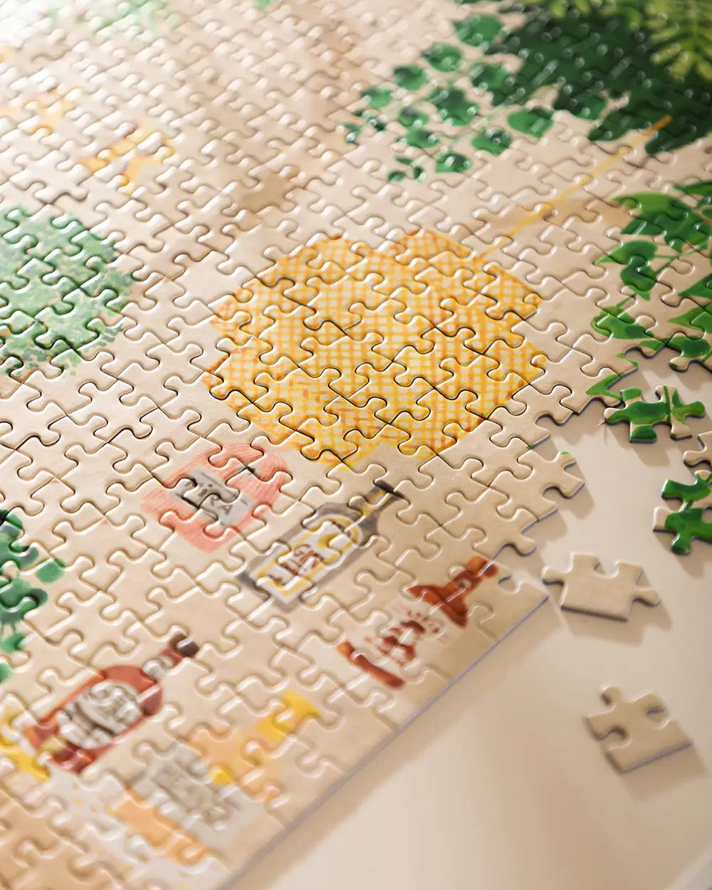 cocktail bar jigsaw puzzle textured pieces