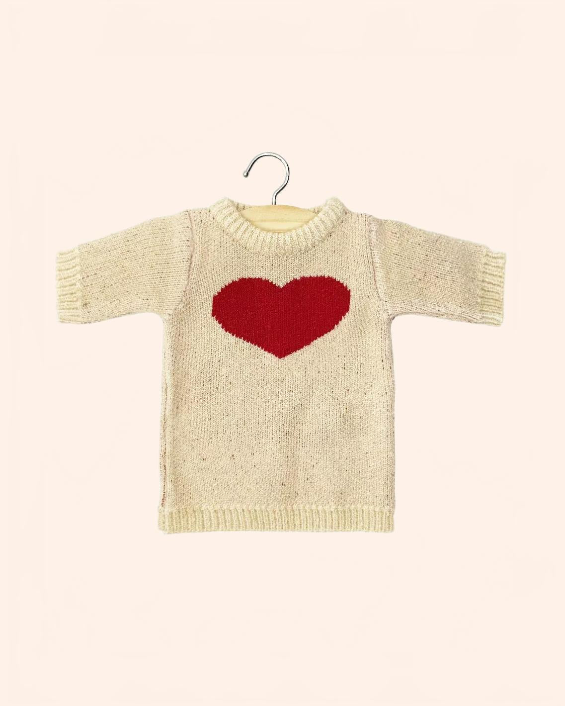 dressing poupee made in france gordis robe lena coeur en tricot rouge creme et son pochon