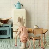 ensemble table et chaises souris   rose   maileg 4