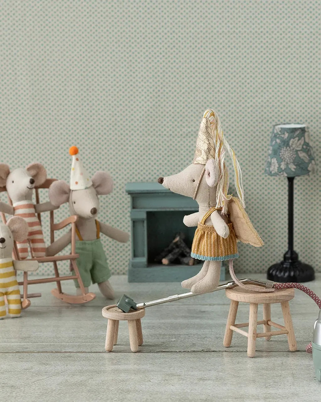 ensemble table et tabouret   maileg 5