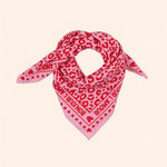 foulard rose rouge