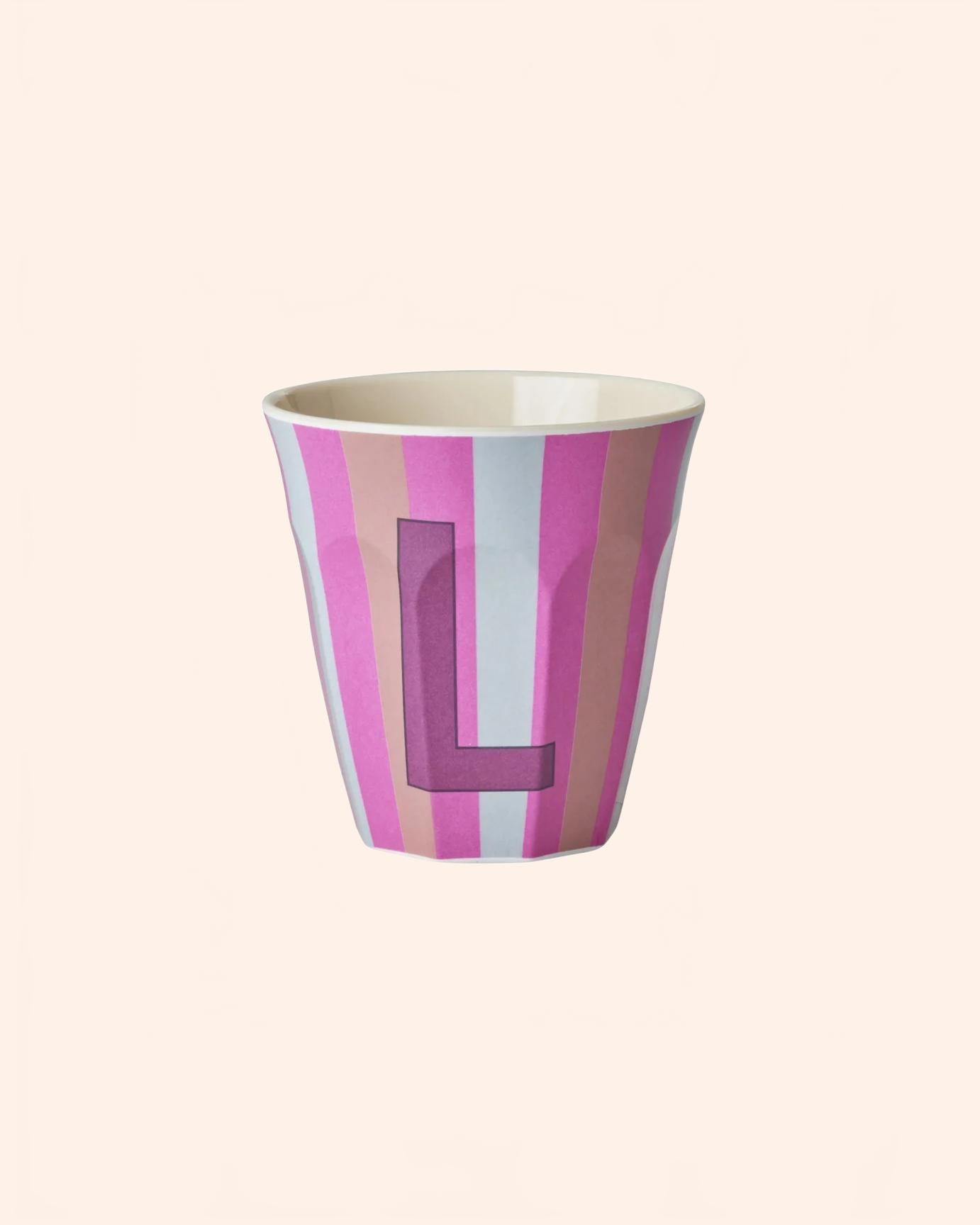 gobelet medium en melamine lettre l rayures merci leonie 1 c56ee360 c9fb 4fa5 98f9 7dba13547302