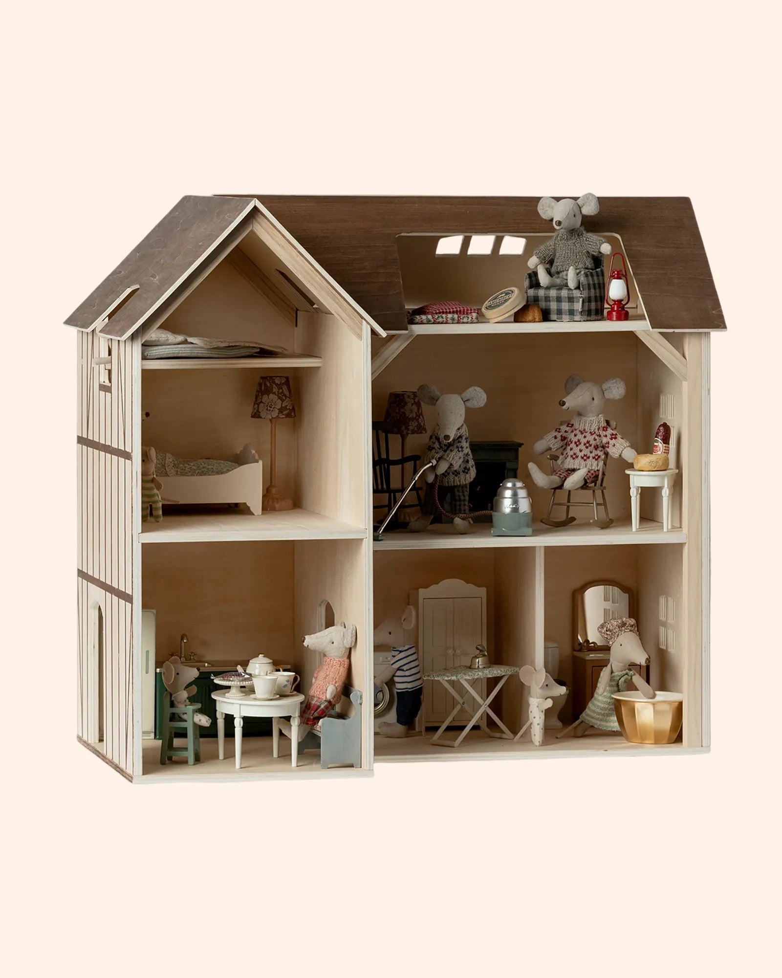la maison mouse hole farmhouse   maileg 2