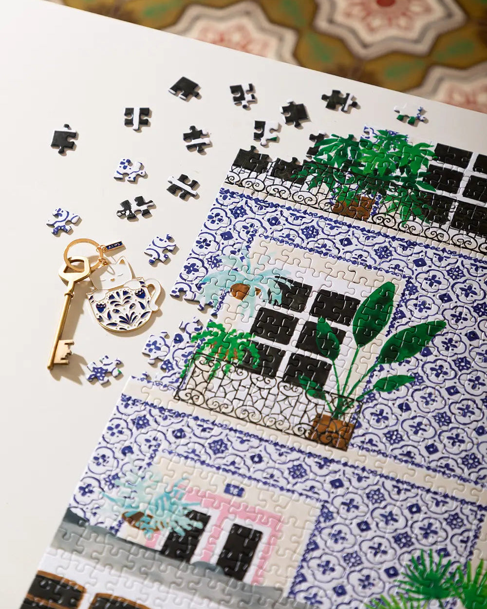 lisbon tram puzzle cat keychain detail