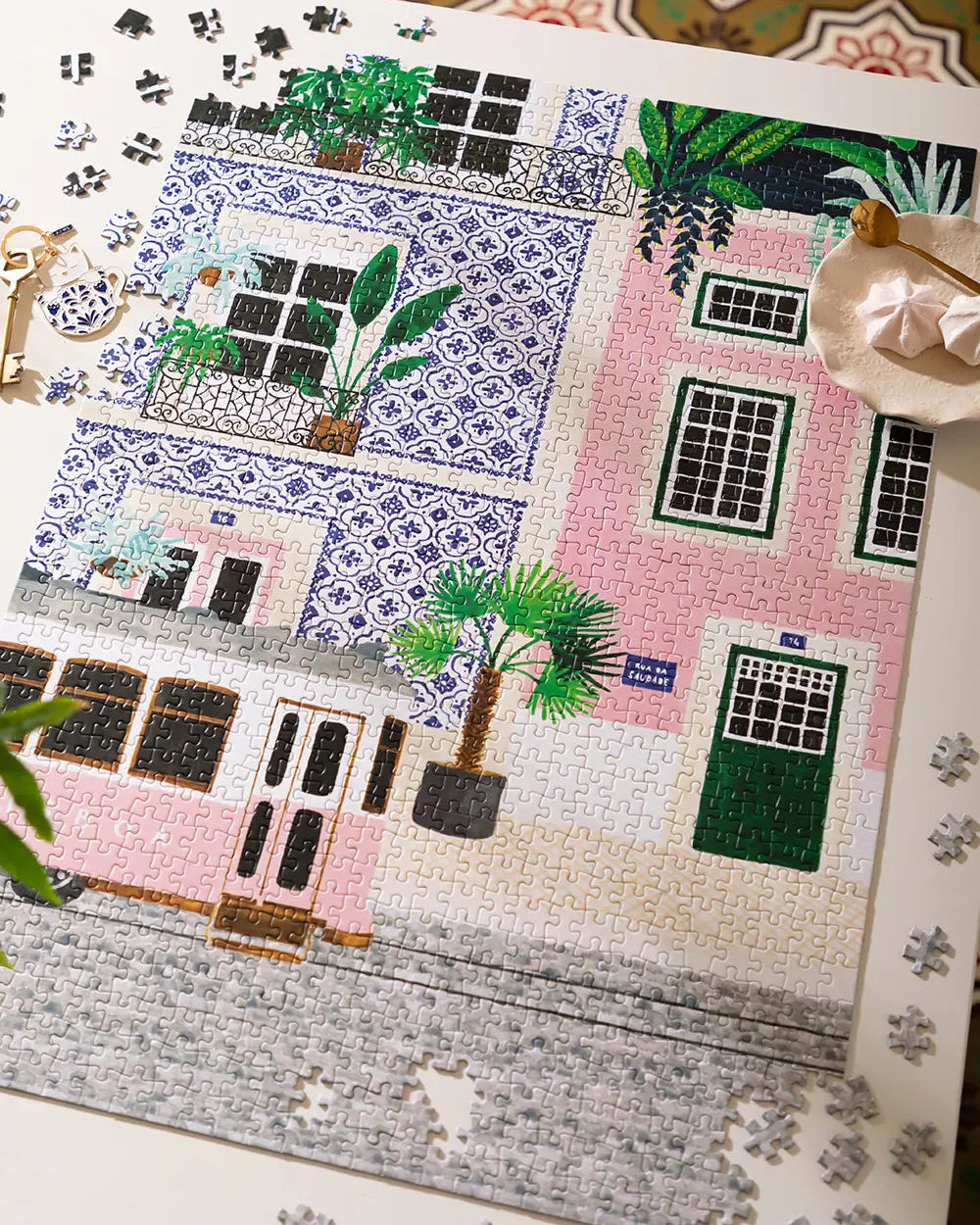 lisbon tram puzzle working on table