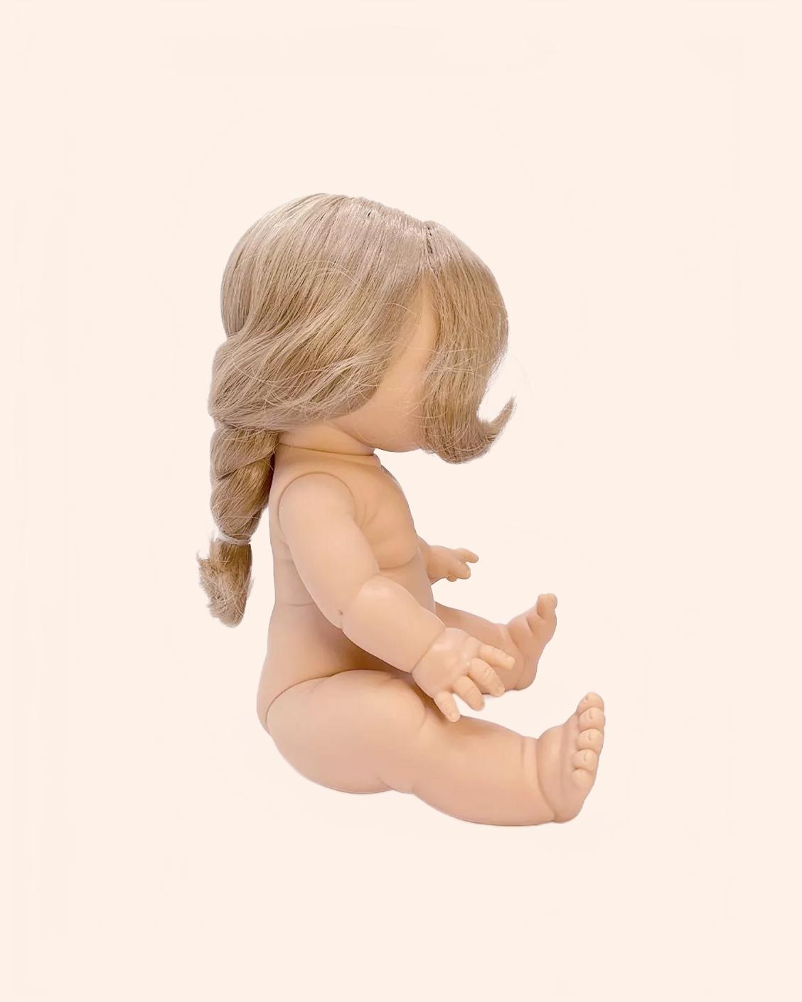 minikane poupee gordis 34cm alienor nue blonde avec natte vue de profil