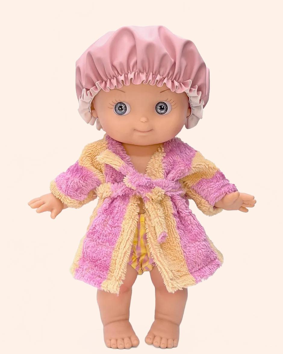 minikane poupee mini pancha alice avec tenue bain rayures rose peche pieds nus 2