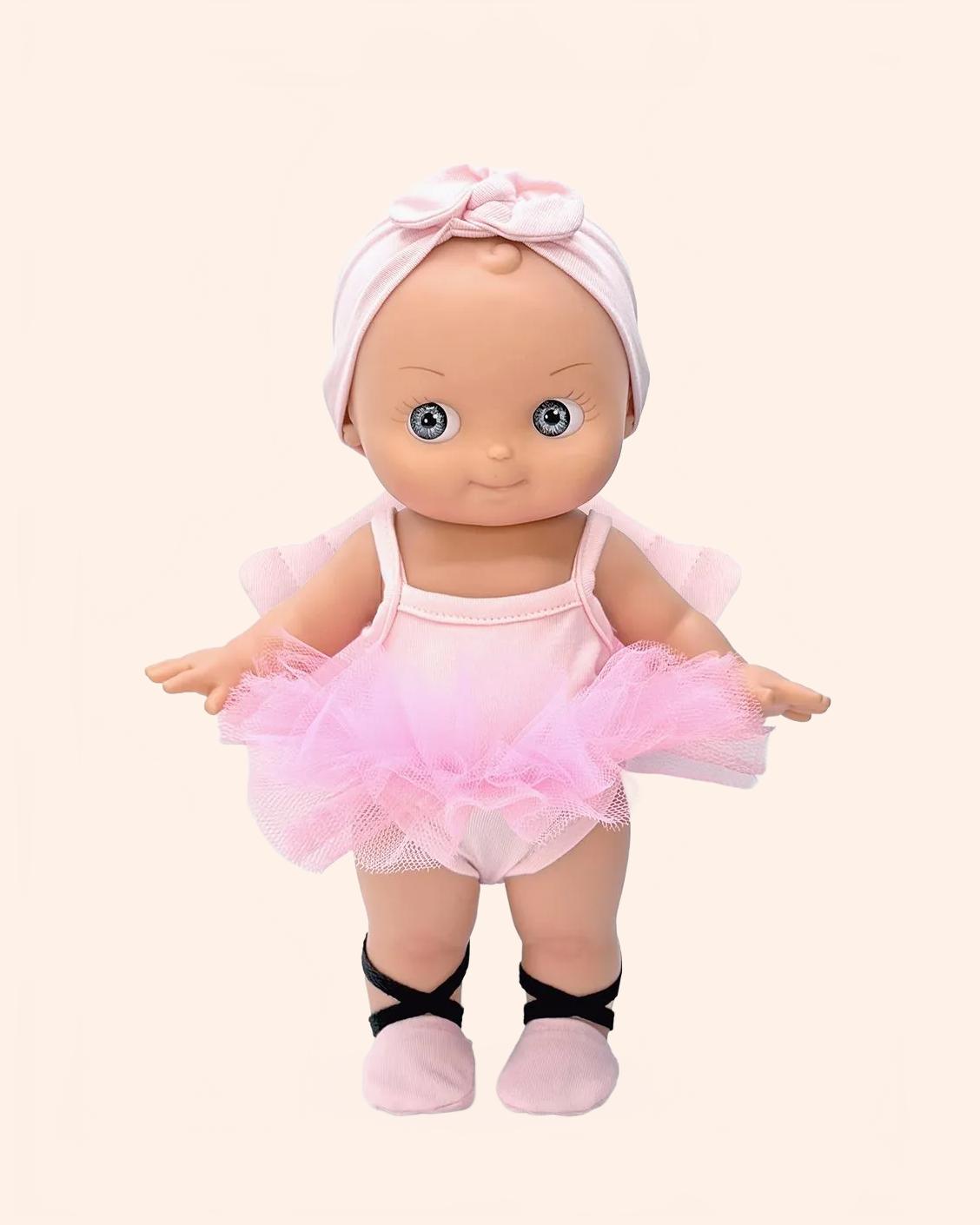 minikane poupee mini pancha alice avec tenue danse rose avec ailes