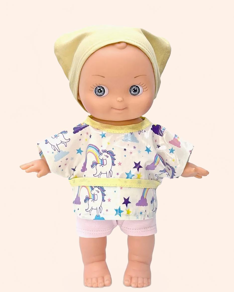 minikane poupee mini pancha alice avec tenue peinture licorne pieds nus