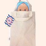 minikane poupee mini pancha alice avec tenue plage dans tote bag