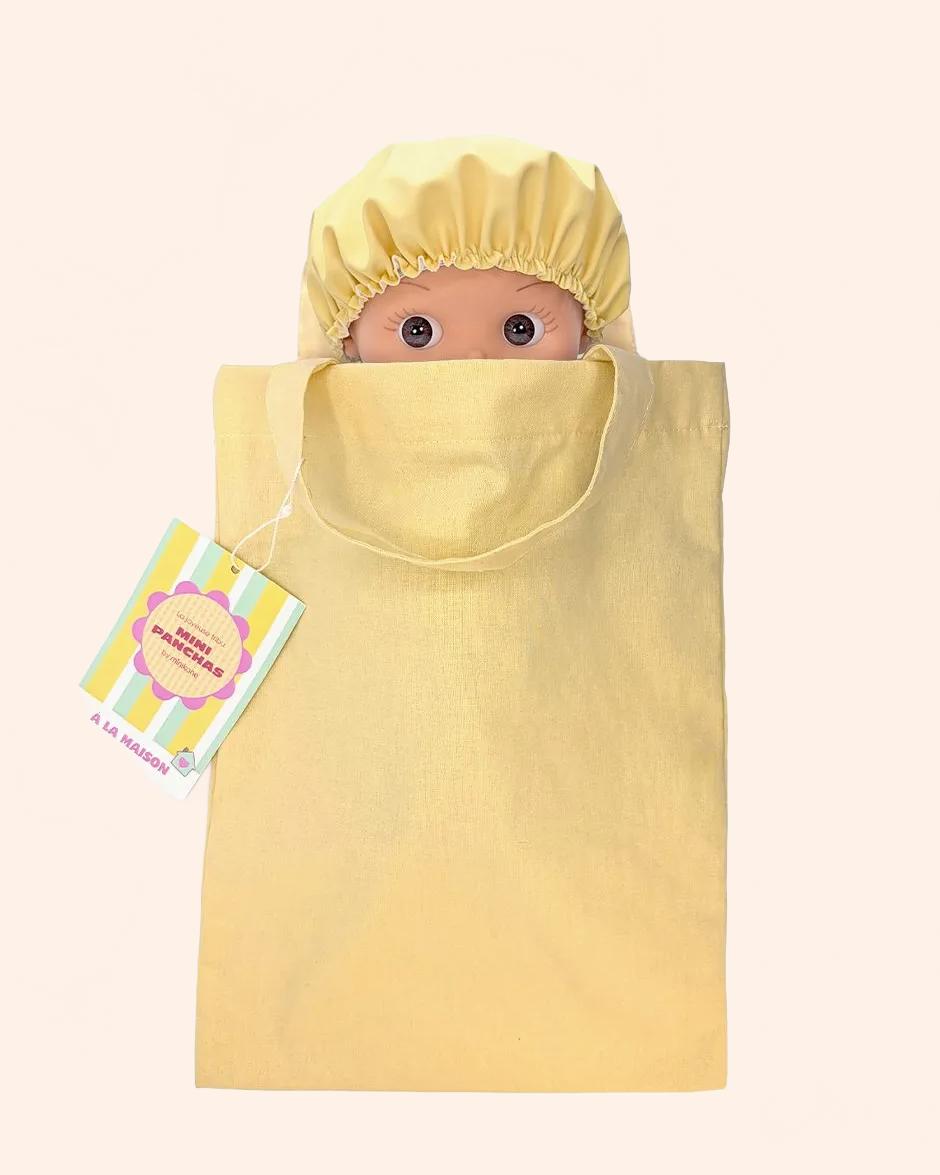 minikane poupee mini pancha basile avec ensemble bain dans tote bag