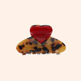 pince coeur rouge leopard   le petit souk 1