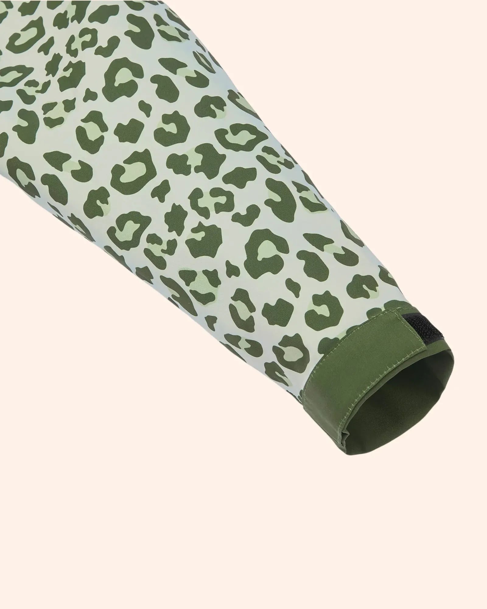 poncho de pluie green leopard   hello hossy 5