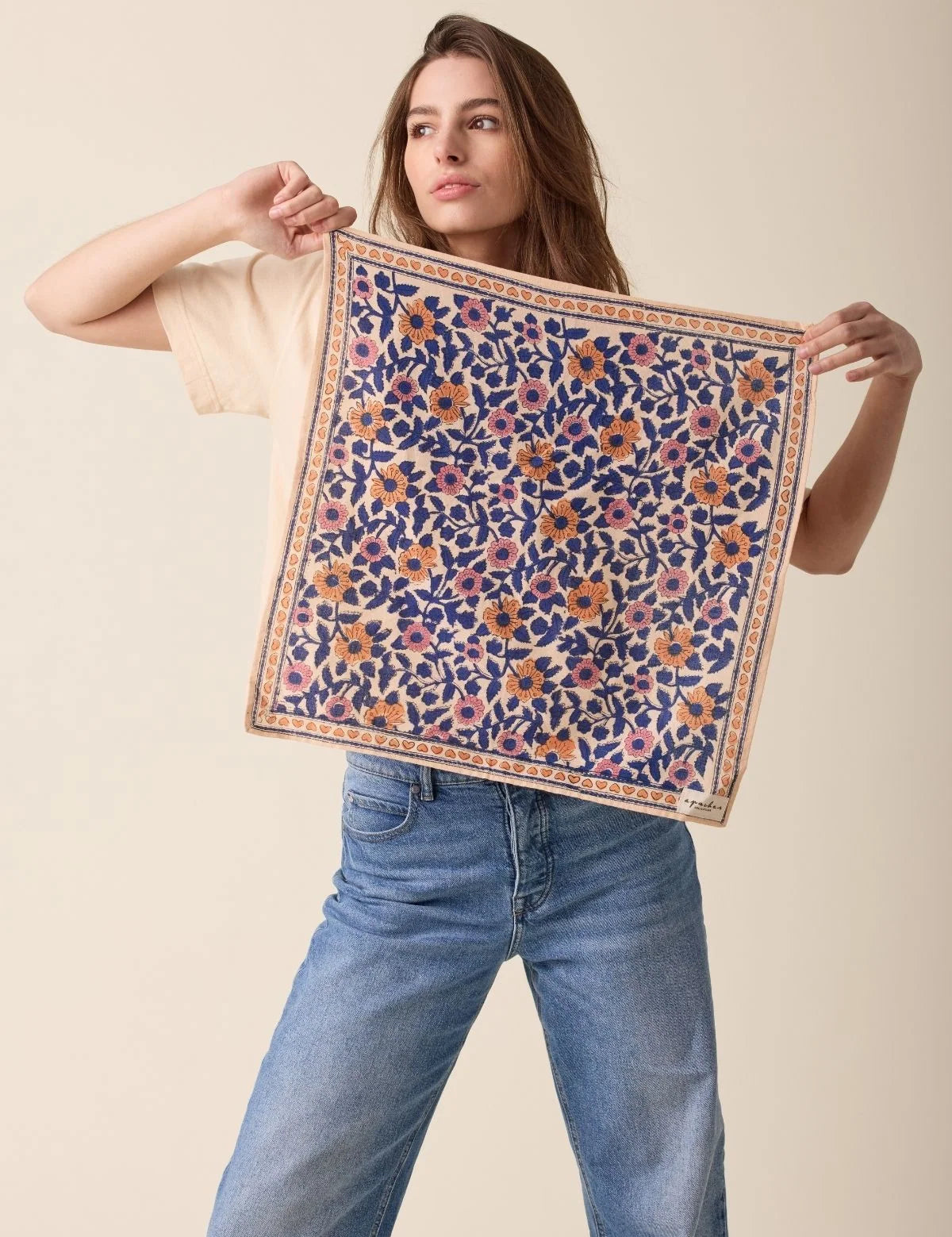 small foulard coton manika   coeur bleu royal   apaches 5