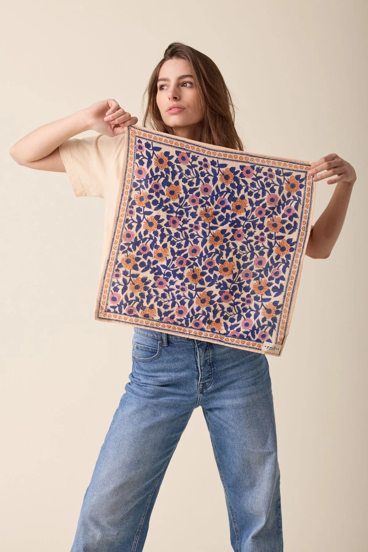 small foulard coton manika   coeur bleu royal   apaches 5