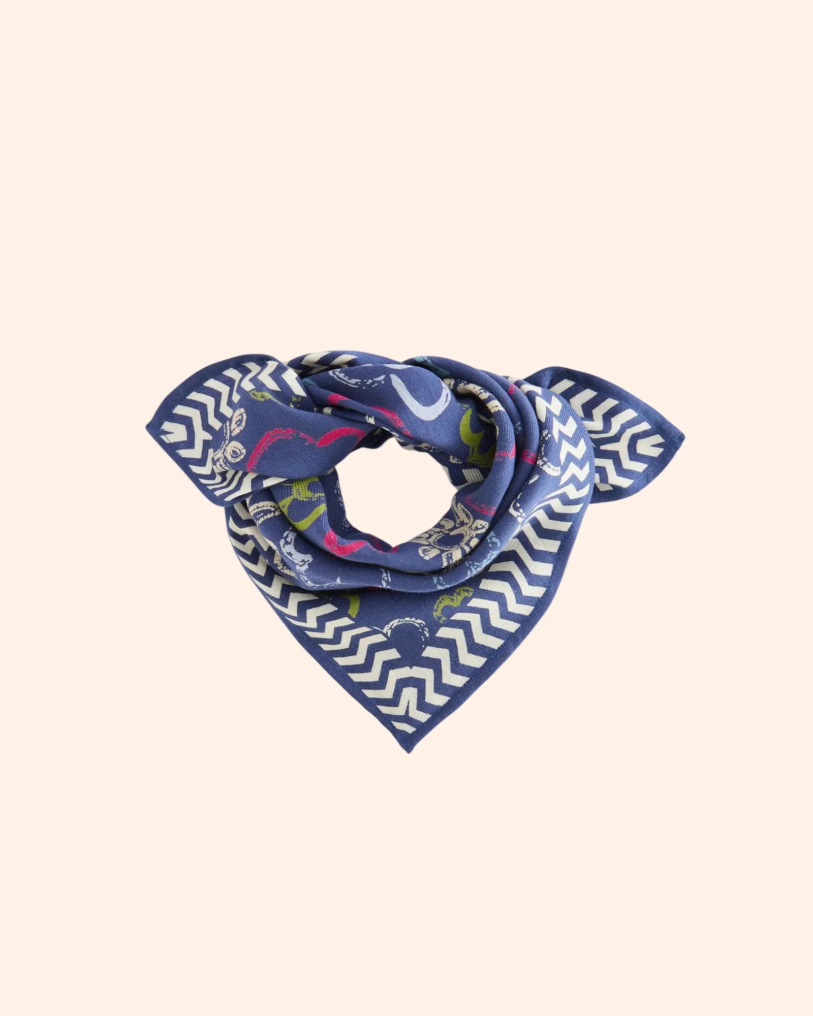 small foulard manika   ardoise indigo   apaches 1