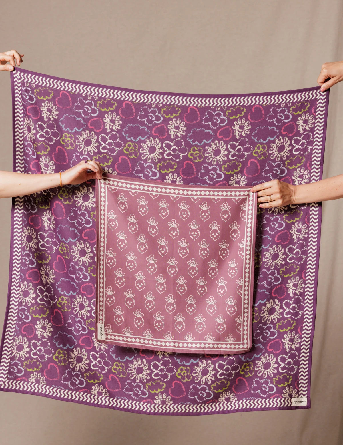 small foulard manika   roots taupe   apaches 2