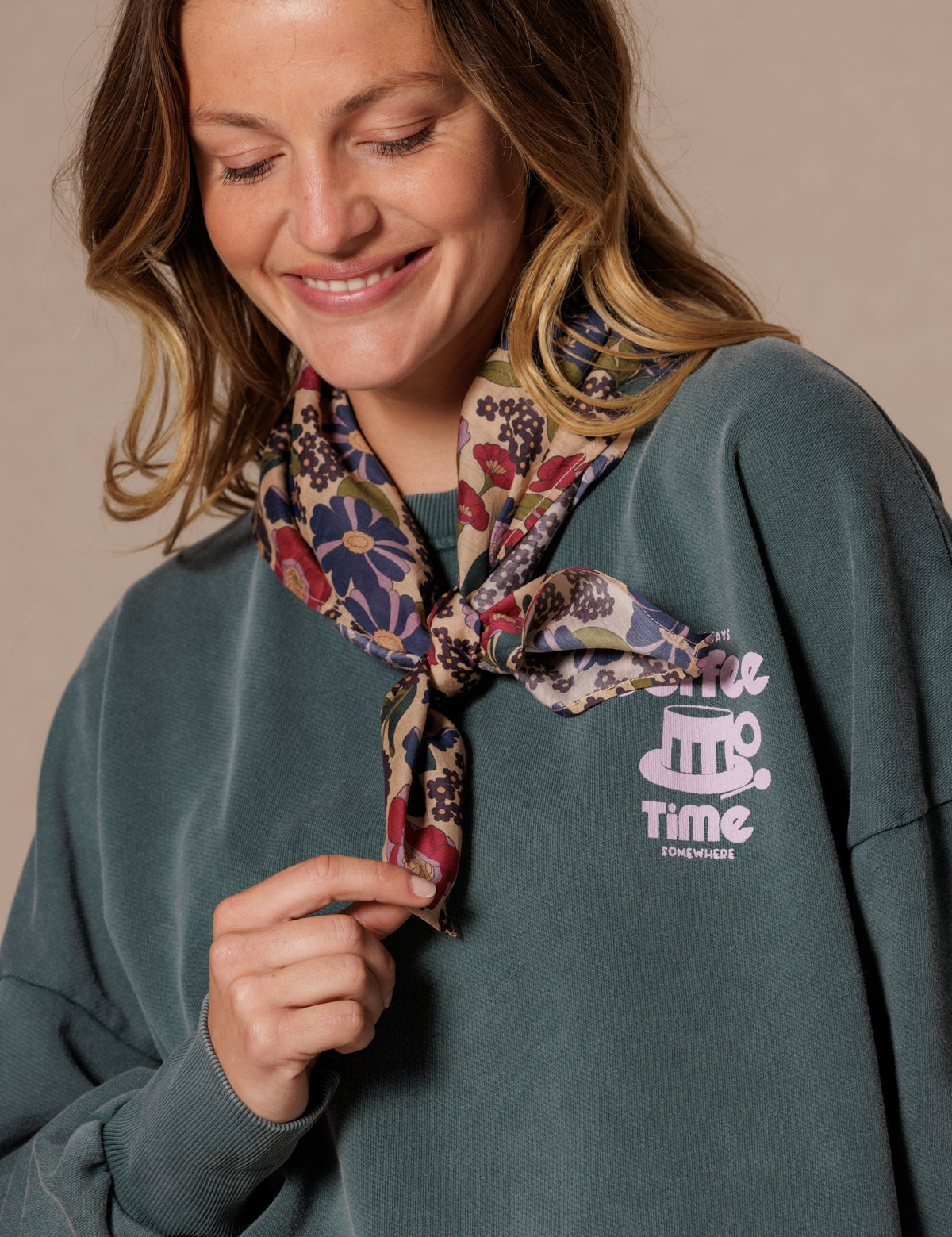 small foulard silk   september macadamia   apaches 2