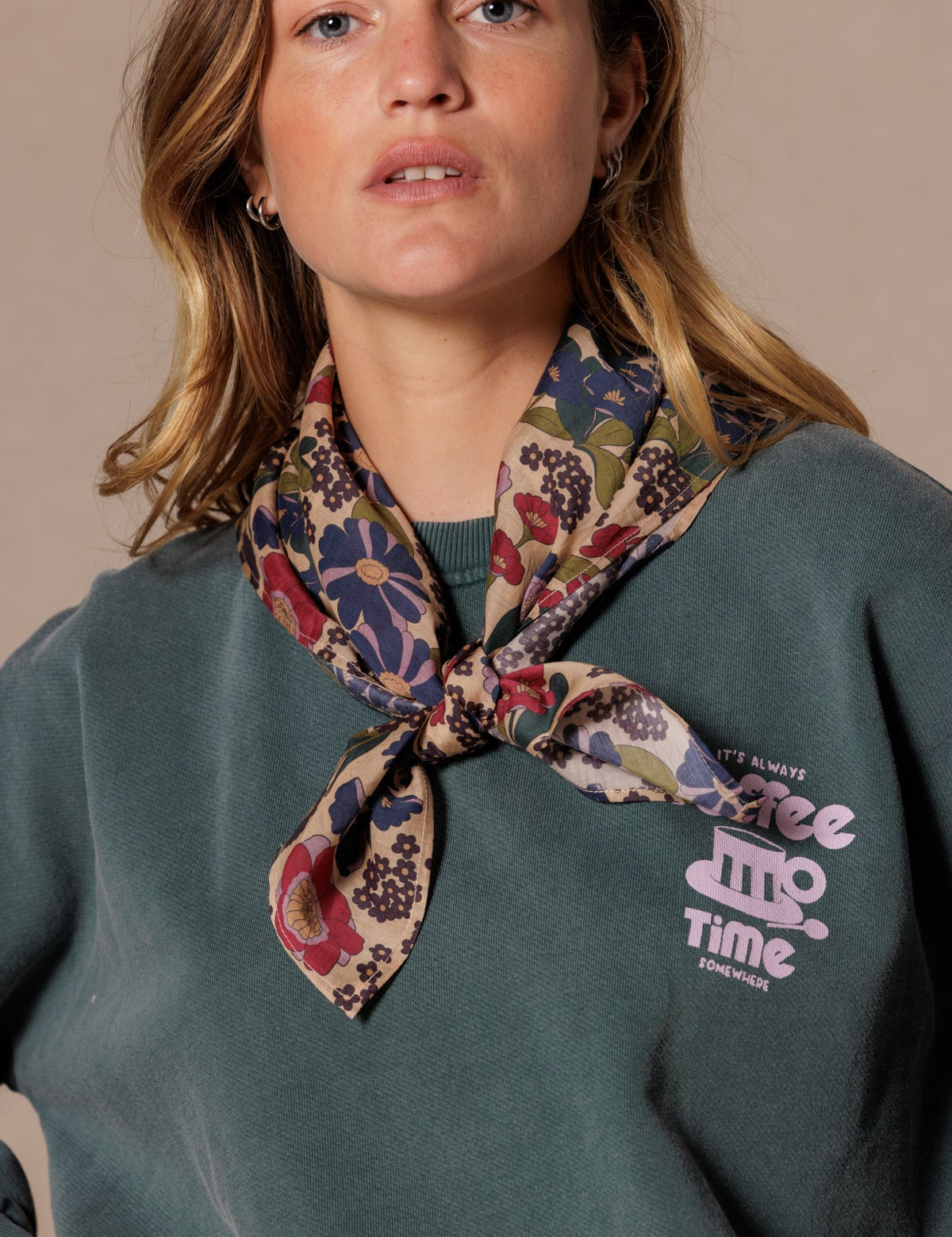 small foulard silk   september macadamia   apaches 3