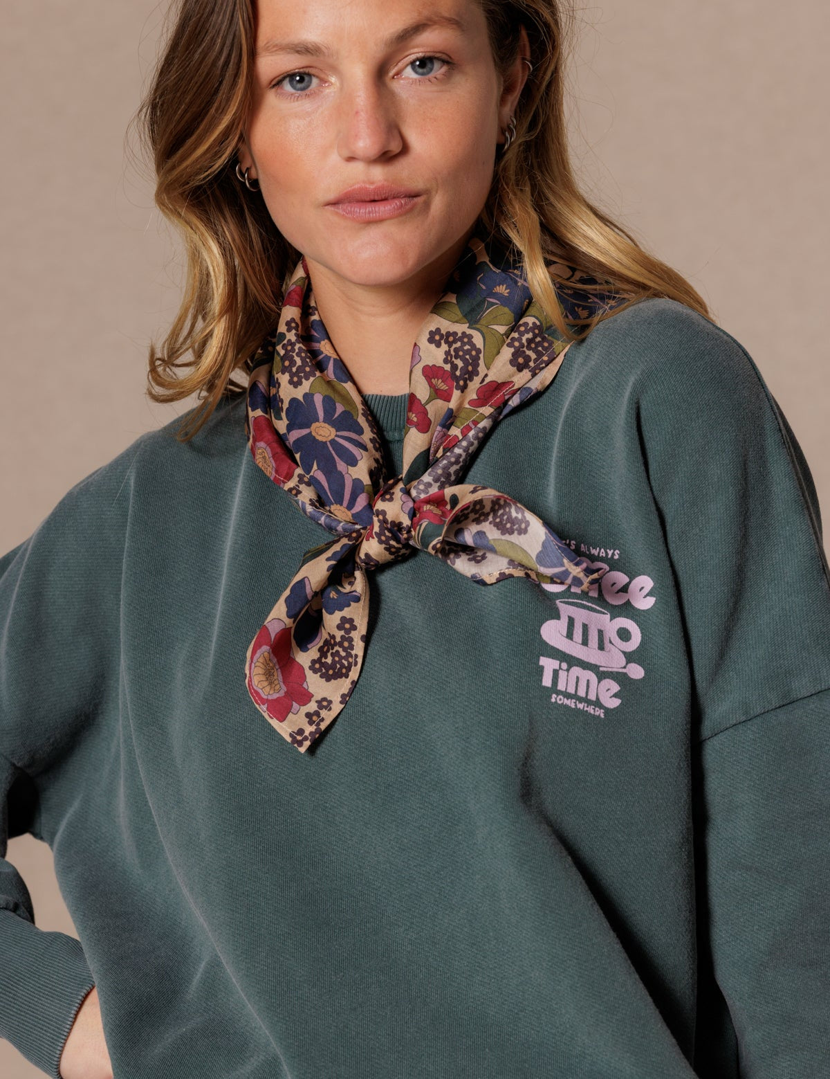 small foulard silk   september macadamia   apaches 4
