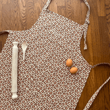 tablier leopard adulte tendresse 1 f67b3ea0 98a4 4fee abcf 581b4f1a0210